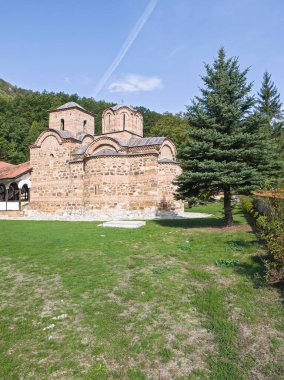 Sırbistan 'ın St. John İlahiyatçısı Ortaçağ Poganovo Manastırı' nın şaşırtıcı manzarası
