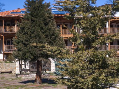 Bulgaristan 'ın Pernik Bölgesi, St. Kozma ve Damyan Ortaçağ Tsarnogorski (Gigintsi) manastırı Panoraması