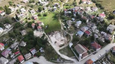 Bulgaristan 'ın Filibe Bölgesi, Otantik 19. yüzyıl evleriyle Lilkovo Köyü' nün inanılmaz manzarası