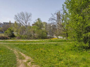 Bulgaristan 'ın Sofya kentindeki South Park' ın İnanılmaz Bahar Manzarası