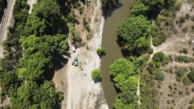 Bulgaristan 'ın Kresna Vadisi' nden geçen Struma Nehri 'nin havadan görüntüsü