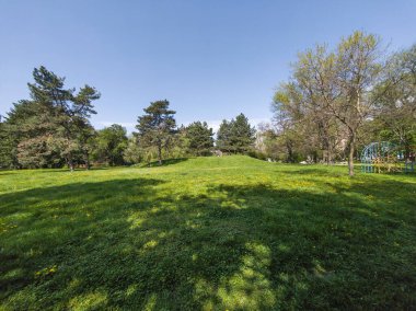 Bulgaristan 'ın Sofya kentindeki South Park' ın Muhteşem Bahar Panoraması