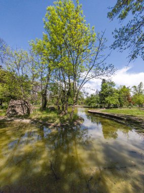 Bulgaristan 'ın Sofya kentindeki Borisova gradina (Boris Garden)' ın İnanılmaz Baharı