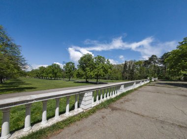 Bulgaristan 'ın Sofya kentindeki Borisova gradina (Boris Garden)' ın İnanılmaz Baharı