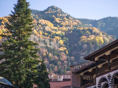 Bulgaristan 'ın Kyustendil Bölgesi, Rila (Rila Manastırı) Ortodoks Manastırı' nın sonbahar manzarası