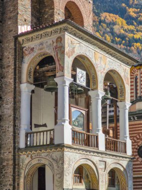 Bulgaristan 'ın Kyustendil Bölgesi, Rila (Rila Manastırı) Ortodoks Manastırı' nın sonbahar manzarası