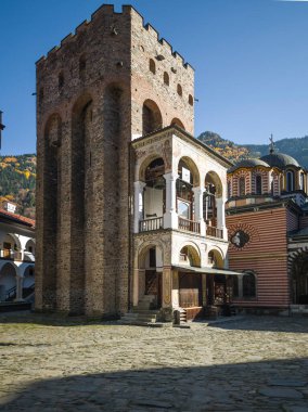 Bulgaristan 'ın Kyustendil Bölgesi, Rila (Rila Manastırı) Ortodoks Manastırı' nın sonbahar manzarası
