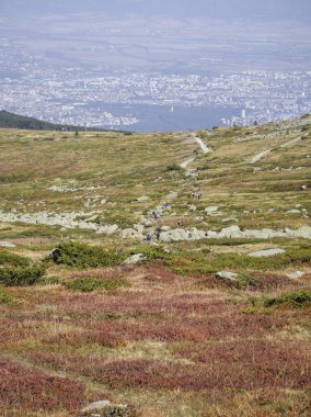 Bulgaristan 'ın Cherni Vrah zirvesi yakınlarındaki Vitosha Dağı' nın şaşırtıcı sonbahar manzarası