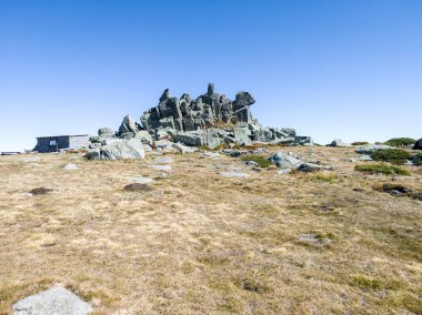 Bulgaristan 'ın Cherni Vrah zirvesi yakınlarındaki Vitosha Dağı' nın şaşırtıcı sonbahar manzarası