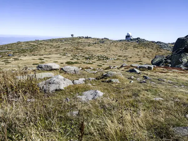 Bulgaristan 'ın Cherni Vrah zirvesi yakınlarındaki Vitosha Dağı' nın şaşırtıcı sonbahar manzarası
