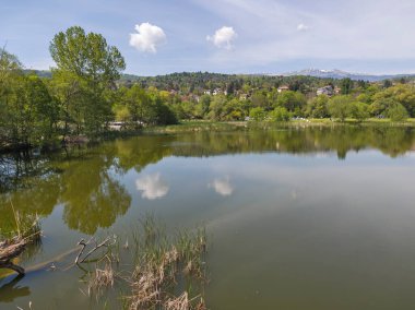 Pancharevo Gölü Bahar Manzarası, Sofya Şehir Bölgesi, Bulgaristan