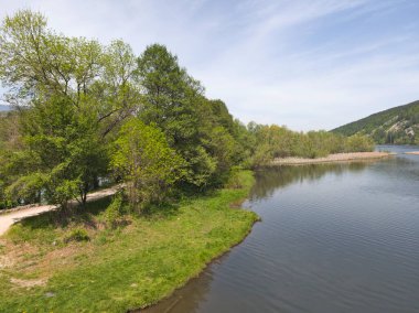 Pancharevo Gölü Bahar Manzarası, Sofya Şehir Bölgesi, Bulgaristan