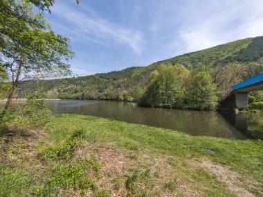 Pancharevo Gölü Bahar Manzarası, Sofya Şehir Bölgesi, Bulgaristan