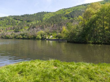 Pancharevo Gölü Bahar Manzarası, Sofya Şehir Bölgesi, Bulgaristan