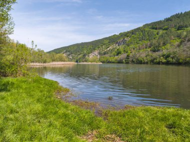 Pancharevo Gölü Bahar Manzarası, Sofya Şehir Bölgesi, Bulgaristan