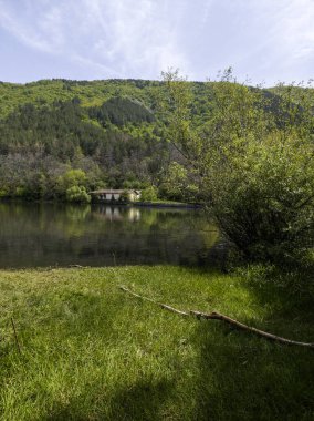 Pancharevo Gölü Bahar Manzarası, Sofya Şehir Bölgesi, Bulgaristan