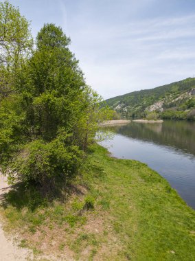 Pancharevo Gölü Bahar Manzarası, Sofya Şehir Bölgesi, Bulgaristan