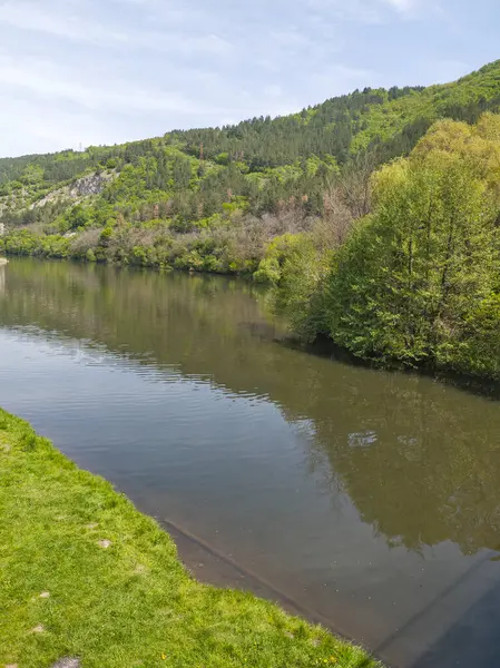 Pancharevo Gölü Bahar Manzarası, Sofya Şehir Bölgesi, Bulgaristan