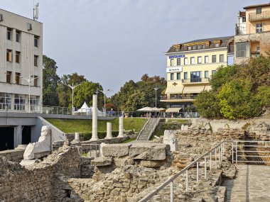 PLOVDIV, BULGARIA - 6 EYLÜL 2024: Bulgaristan 'ın Filibe kentinin şaşırtıcı Panoraması