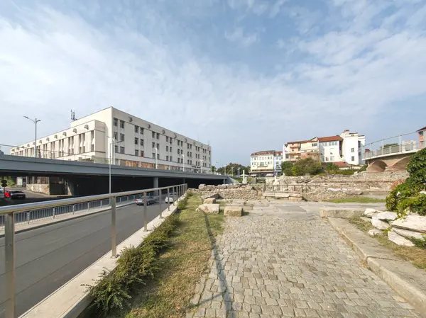 PLOVDIV, BULGARIA - 6 EYLÜL 2024: Bulgaristan 'ın Filibe kentinin şaşırtıcı Panoraması