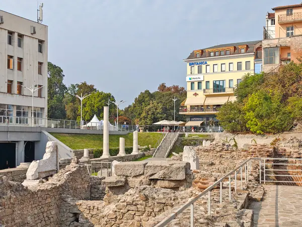 PLOVDIV, BULGARIA - 6 EYLÜL 2024: Bulgaristan 'ın Filibe kentinin şaşırtıcı Panoraması