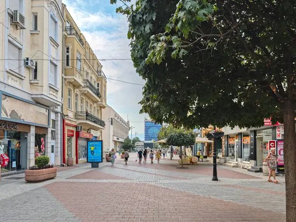 PLOVDIV, BULGARIA - 6 EYLÜL 2024: Bulgaristan 'ın Filibe kentinin şaşırtıcı Panoraması