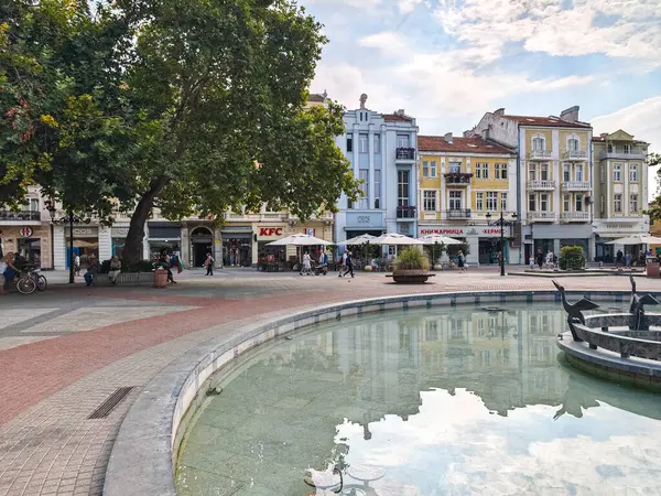 PLOVDIV, BULGARIA - 6 EYLÜL 2024: Bulgaristan 'ın Filibe kentinin şaşırtıcı Panoraması