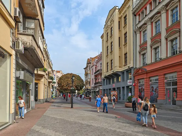 PLOVDIV, BULGARIA - 6 EYLÜL 2024: Bulgaristan 'ın Filibe kentinin şaşırtıcı Panoraması