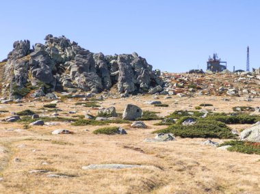 Bulgaristan 'ın Cherni Vrah zirvesi yakınlarındaki Vitosha Dağı' nın şaşırtıcı sonbahar manzarası