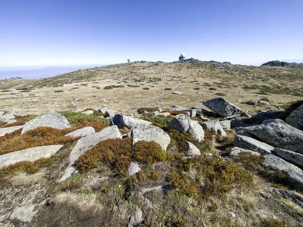 Bulgaristan 'ın Cherni Vrah zirvesi yakınlarındaki Vitosha Dağı' nın şaşırtıcı sonbahar manzarası