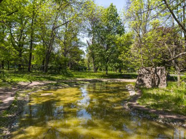 Bulgaristan 'ın Sofya kentindeki Borisova gradina (Boris Garden)' ın İnanılmaz Baharı