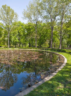 Bulgaristan 'ın Sofya kentindeki Borisova gradina (Boris Garden)' ın İnanılmaz Baharı