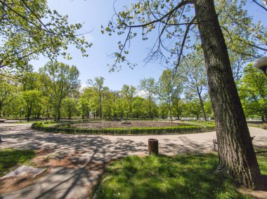 Bulgaristan 'ın Sofya kentindeki Borisova gradina (Boris Garden)' ın İnanılmaz Baharı