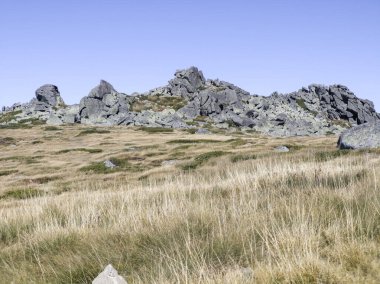 Bulgaristan 'ın Cherni Vrah zirvesi yakınlarındaki Vitosha Dağı' nın şaşırtıcı sonbahar manzarası