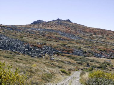 Bulgaristan 'ın Cherni Vrah zirvesi yakınlarındaki Vitosha Dağı' nın şaşırtıcı sonbahar manzarası