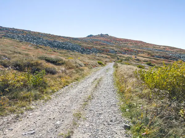 Bulgaristan 'ın Cherni Vrah zirvesi yakınlarındaki Vitosha Dağı' nın şaşırtıcı sonbahar manzarası