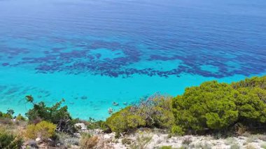 Pefkoulia plajı yakınlarındaki Lefkada 'nın Muhteşem Panoraması, İyon Adaları, Yunanistan