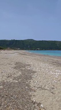 Yunanistan 'ın İyon Adaları' ndaki Agios Ioannis plajı yakınlarındaki Lefkada Panoraması