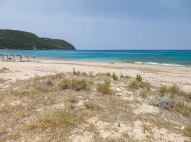 Yunanistan 'ın İyon Adaları' ndaki Agios Ioannis plajı yakınlarındaki Lefkada Panoraması