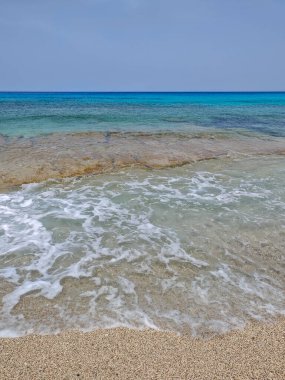 Yunanistan 'ın İyon Adaları' ndaki Agios Ioannis plajı yakınlarındaki Lefkada Panoraması