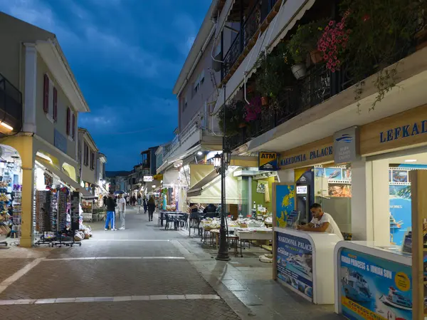 LEFKADA TOWN, GREECE - 24 Mayıs 2025: Yunanistan 'ın İyon Adaları' nın Lefkada kentinin şaşırtıcı Sunset Manzarası
