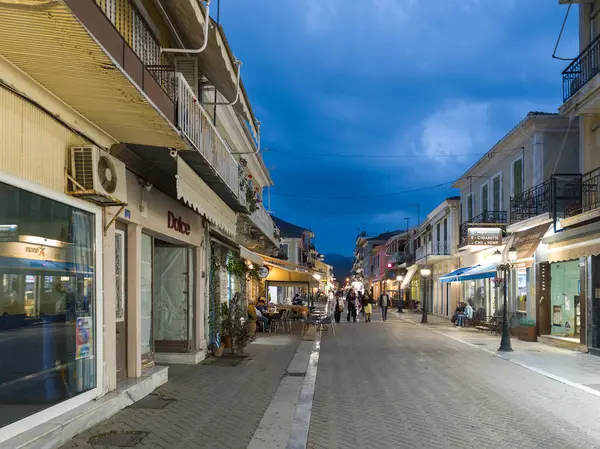 LEFKADA TOWN, GREECE - 24 Mayıs 2025: Yunanistan 'ın İyon Adaları' nın Lefkada kentinin şaşırtıcı Sunset Manzarası