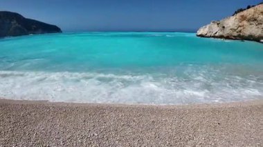 Yunanistan 'ın İyon Adaları' ndaki Porto Katsiki plajı yakınlarındaki Lefkada Sahili 'nin Muhteşem Panoraması