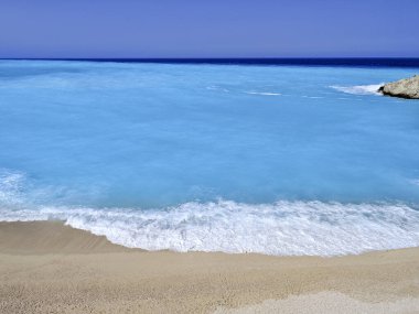 Yunanistan 'ın İyon Adaları' ndaki Porto Katsiki plajı yakınlarındaki Lefkada Sahili 'nin Muhteşem Panoraması