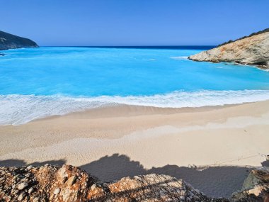 Yunanistan 'ın İyon Adaları' ndaki Porto Katsiki plajı yakınlarındaki Lefkada Sahili 'nin Muhteşem Panoraması