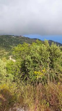 Lefkada Dağı, İyon Adaları, Yunanistan 'ın Muhteşem Bahar Manzarası