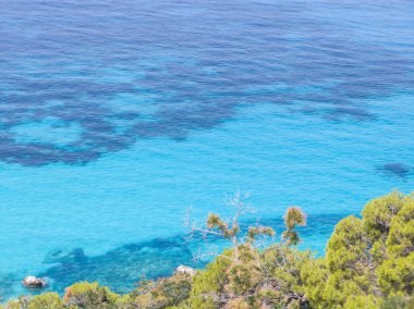 Pefkoulia plajı yakınlarındaki Lefkada 'nın muhteşem manzarası, İyon Adaları, Yunanistan