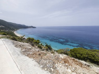 Pefkoulia plajı yakınlarındaki Lefkada 'nın muhteşem manzarası, İyon Adaları, Yunanistan