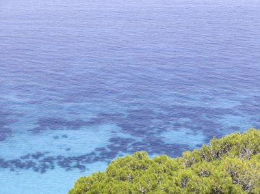 Pefkoulia plajı yakınlarındaki Lefkada 'nın muhteşem manzarası, İyon Adaları, Yunanistan