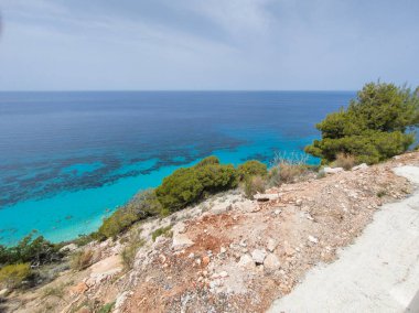 Pefkoulia plajı yakınlarındaki Lefkada 'nın muhteşem manzarası, İyon Adaları, Yunanistan